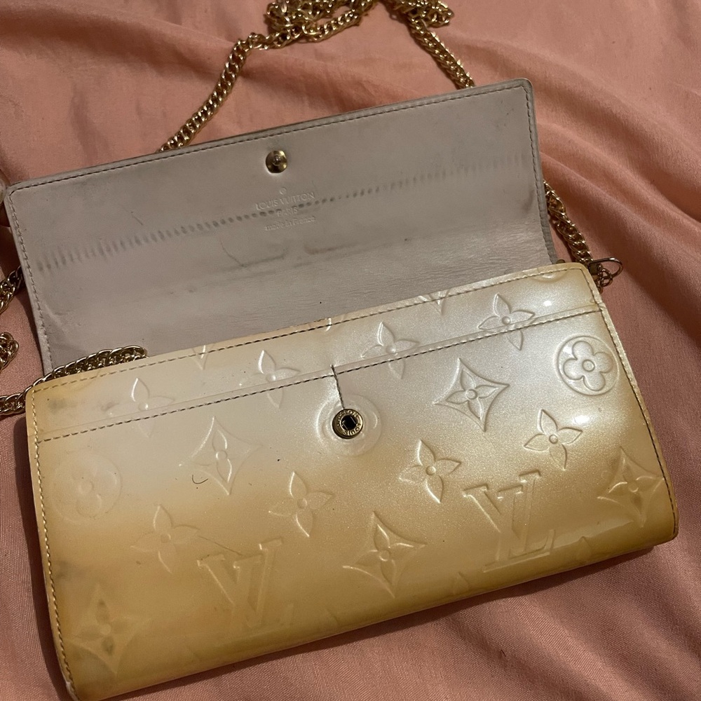 Louis Vuitton Vernis Sarah Wallet & Minibag